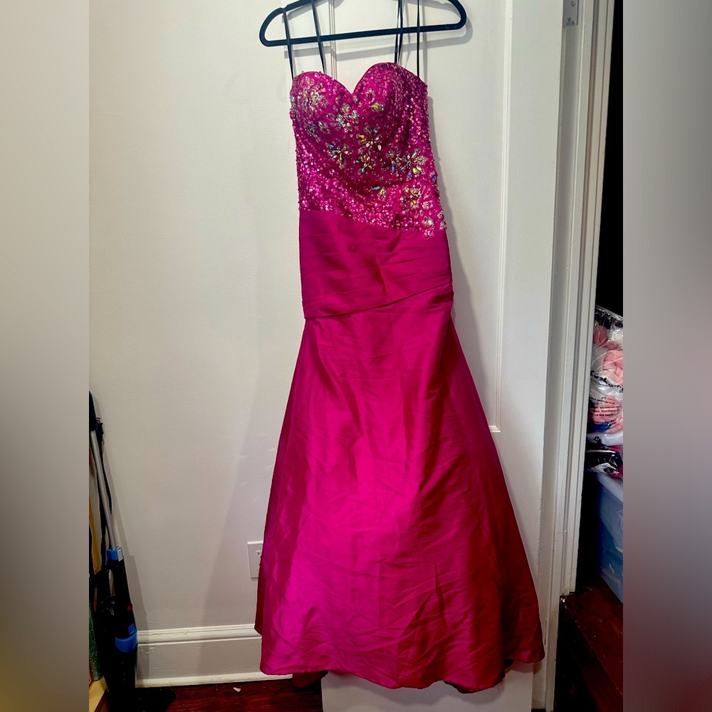 Beautiful Prom dress !!